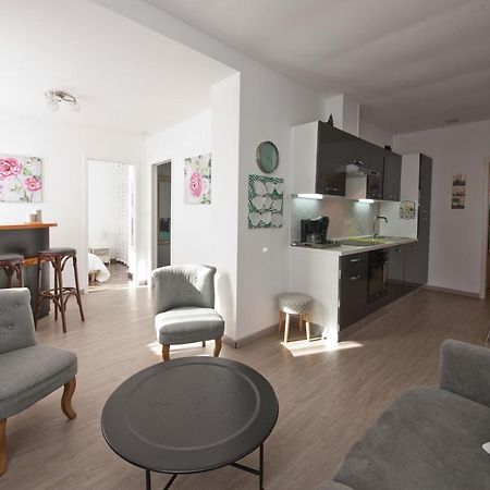 Gite 65 M2 200 M Gare T-G-V 400 M Centre-Ville Grand Parking 250 Places Gratuit Face Au Logement Arras Exterior photo